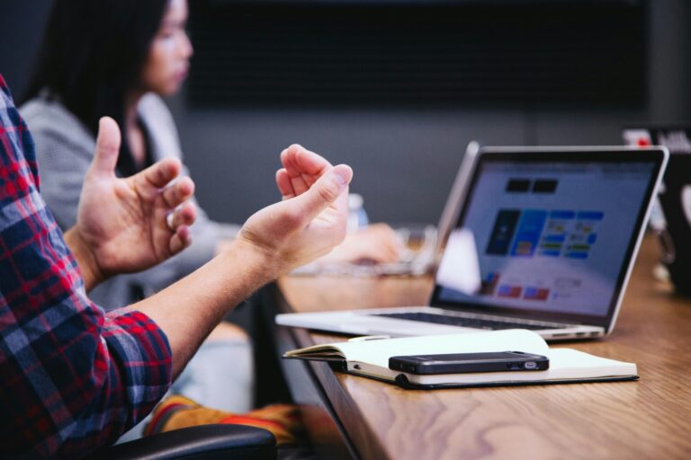 Lees meer over het artikel AI als sparringpartner voor ondernemersbesluiten
